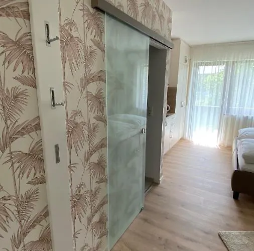 شقة فندقية Domizil Karin 3*